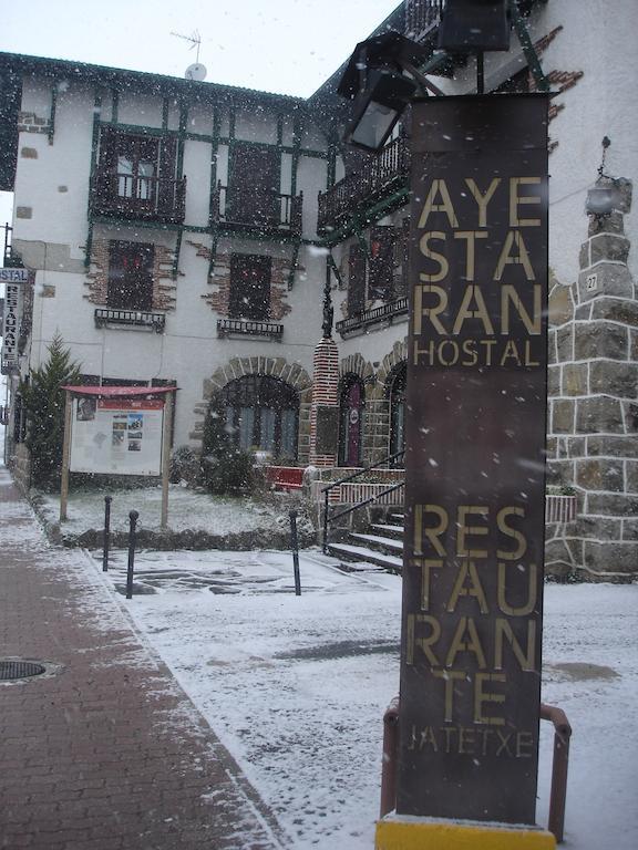 Hostal Ayestaran II Lekunberri Exterior foto